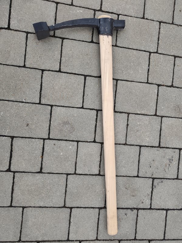 flat pointed pickaxe 2,5kg /mining/